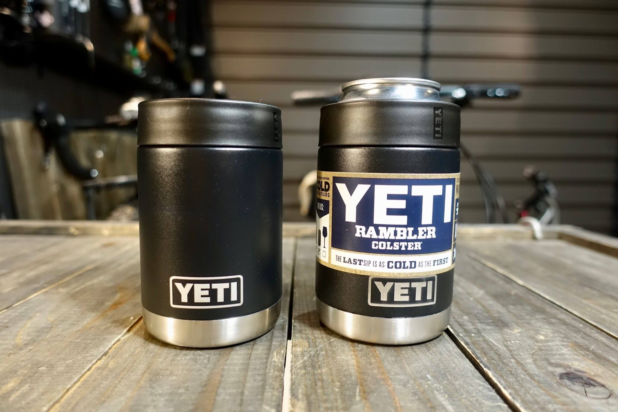 新品YETI ランブラー 黒 保冷保温缶ホルダー 12oz 350ml